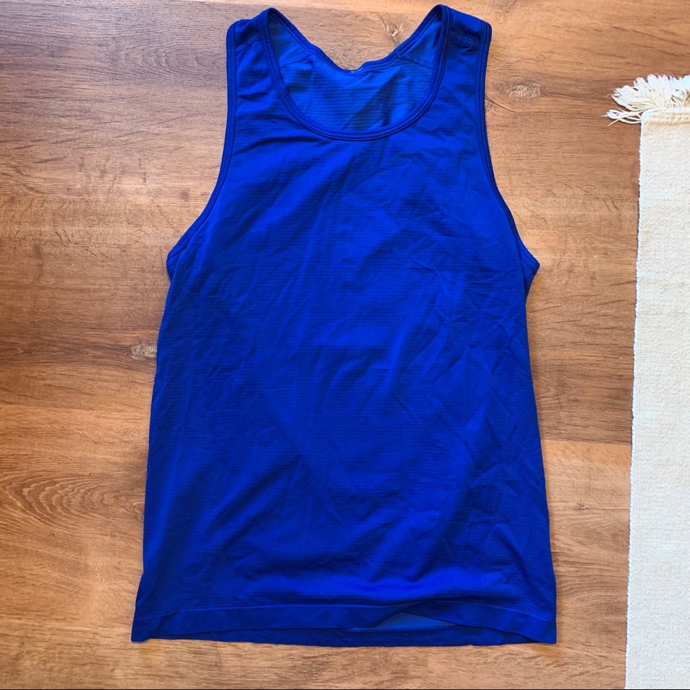 Lululemon tank